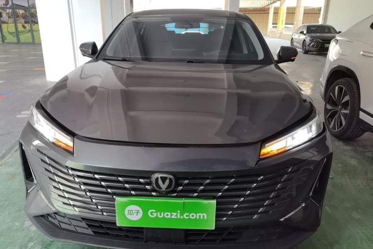 Used CHANGAN Eado 2024 1.5T GDI Automatic Prestige Edition Front