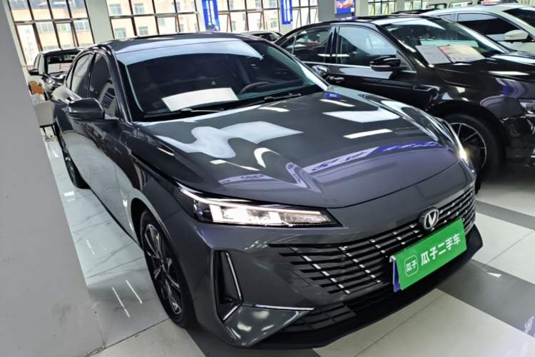 Used CHANGAN Eado 2024 1.5T GDI Automatic Flagship Edition Front Right 45 Deg