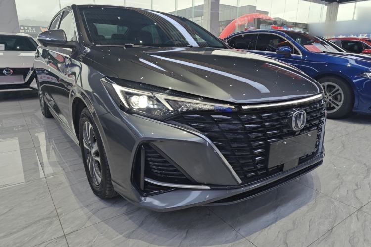 Used CHANGAN Eado 2024 PLUS Blue Whale NE 1.4T GDI DCT High-Energy Edition Front Right 45 Deg