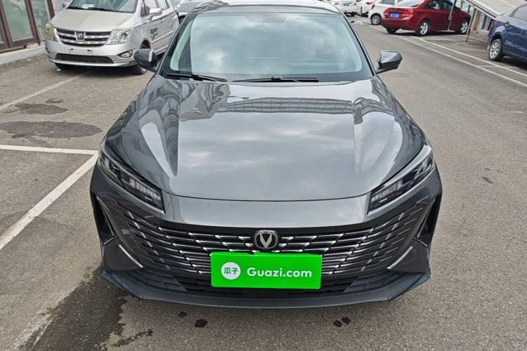 Used CHANGAN Eado 2024 1.5T GDI Automatic Prestige Edition Front