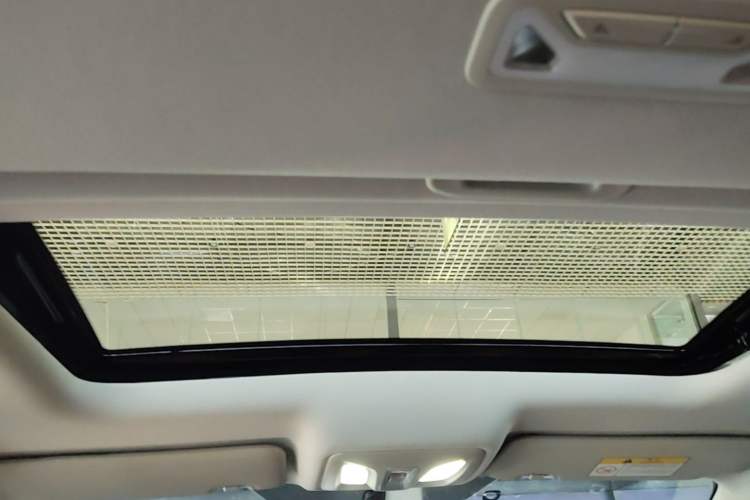 Used CHANGAN Eado 2024 PLUS Blue Whale NE 1.4T GDI DCT High-Energy Edition Headliner