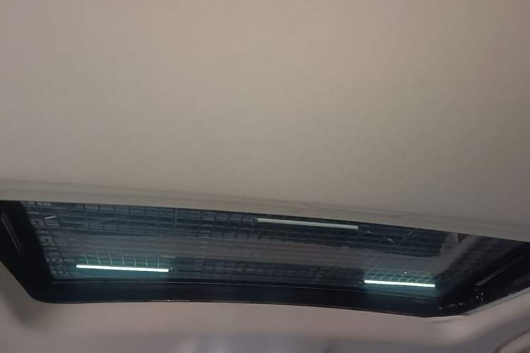 Used CHANGAN Eado 2024 1.5T GDI Automatic Prestige Edition Headliner