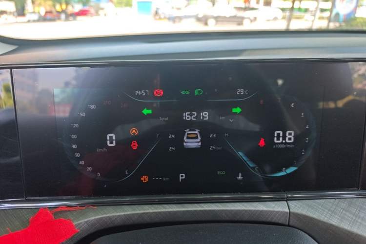 Used CHANGAN Eado 2024 PLUS Blue Whale NE 1.4T GDI DCT High-Energy Edition Instrument Cluster