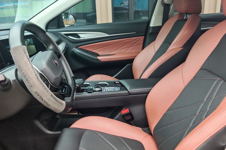 Used CHANGAN Eado 2024 PLUS Blue Whale NE 1.4T GDI DCT High-Energy Edition Interior 1