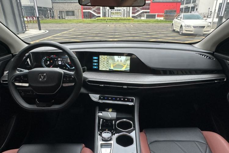 Used CHANGAN Eado 2024 PLUS Blue Whale NE 1.4T GDI DCT High-Energy Edition Interior 2