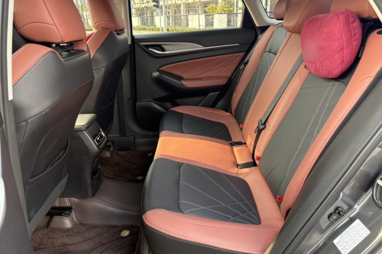 Used CHANGAN Eado 2024 PLUS Blue Whale NE 1.4T GDI DCT High-Energy Edition Interior 4
