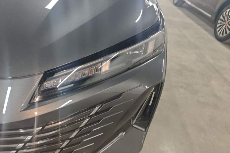 Used CHANGAN Eado 2024 1.5T GDI Automatic Prestige Edition Left Front Headlight