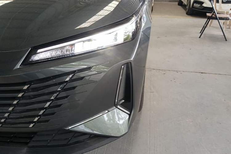 Used CHANGAN Eado 2024 1.5T GDI Automatic Prestige Edition Left Front Headlight