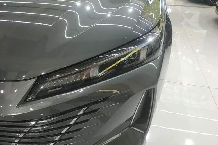 Used CHANGAN Eado 2024 1.5T GDI Automatic Flagship Edition Left Front Headlight
