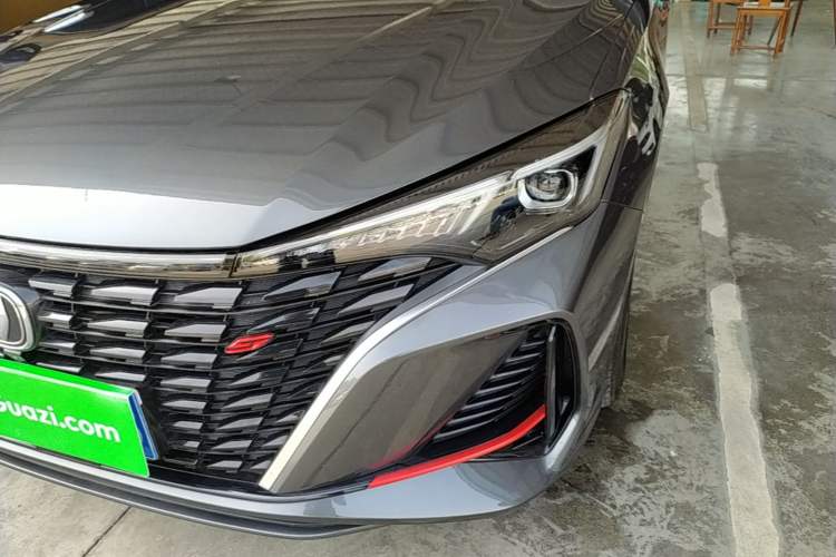 Used CHANGAN Eado 2024 PLUS Blue Whale NE 1.4T GDI DCT High-Energy Edition Left Front Headlight