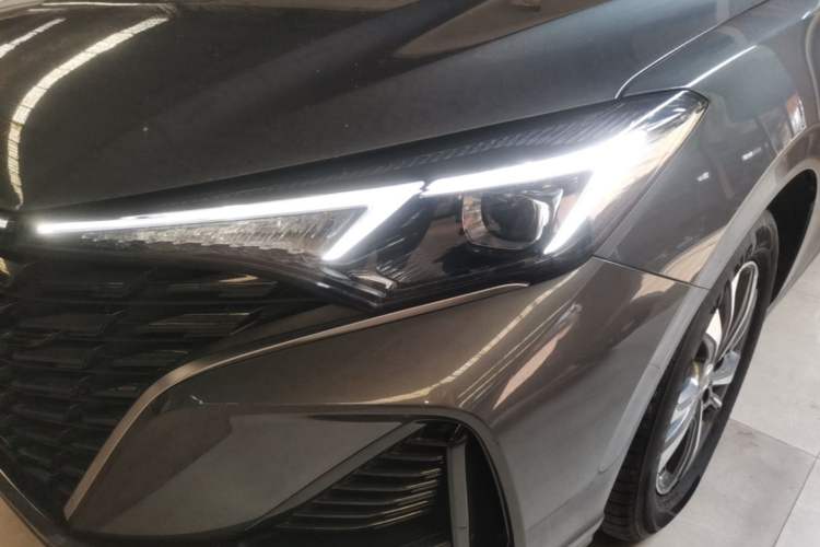 Used CHANGAN Eado 2024 PLUS Blue Whale NE 1.4T GDI DCT High-Energy Edition Left Front Headlight