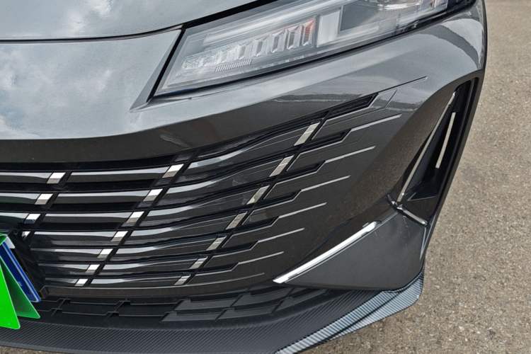 Used CHANGAN Eado 2024 1.5T GDI Automatic Prestige Edition Left Front Headlight