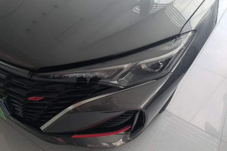 Used CHANGAN Eado 2024 PLUS Blue Whale NE 1.4T GDI DCT High-Energy Edition Left Front Headlight
