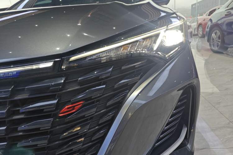 Used CHANGAN Eado 2024 PLUS Blue Whale NE 1.4T GDI DCT High-Energy Edition Left Front Headlight