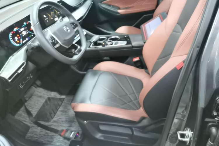 Used CHANGAN Eado 2024 PLUS Blue Whale NE 1.4T GDI DCT High-Energy Edition Left Front Seat
