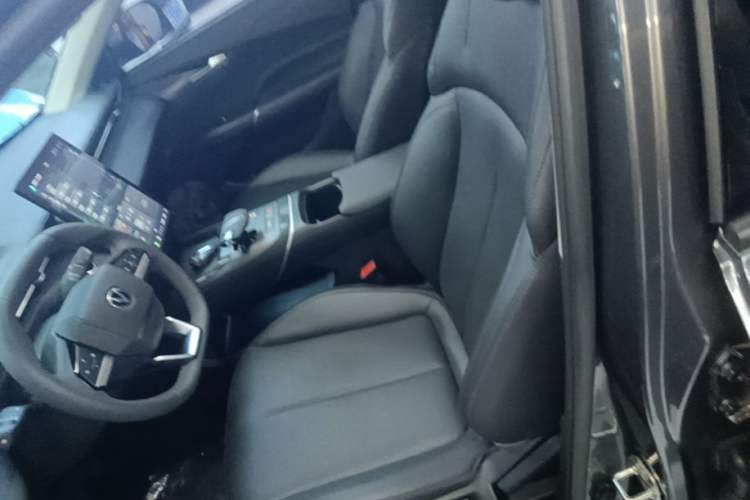 Used CHANGAN Eado 2024 1.5T GDI Automatic Prestige Edition Left Front Seat