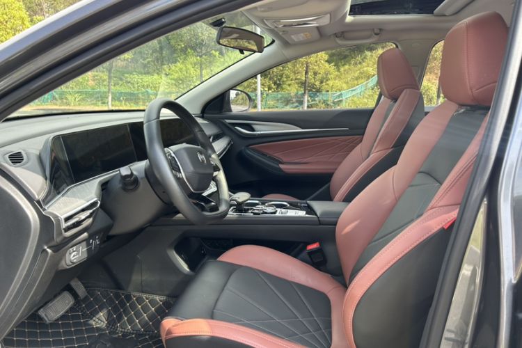 Used CHANGAN Eado 2024 PLUS Blue Whale NE 1.4T GDI DCT High-Energy Edition Left Front Seat