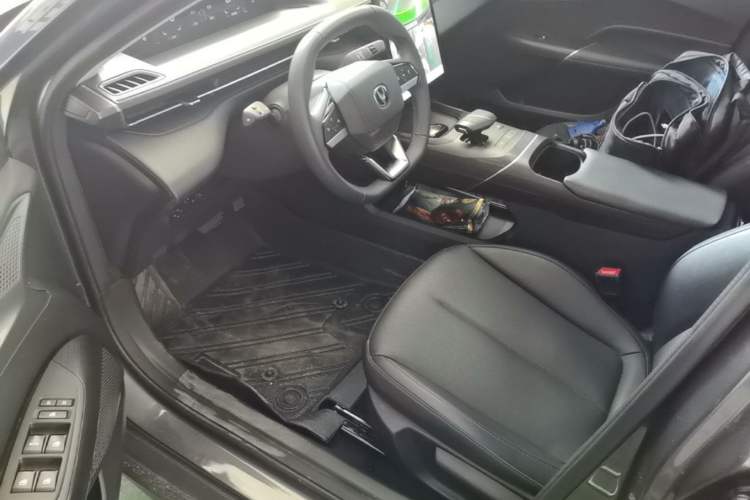 Used CHANGAN Eado 2024 1.5T GDI Automatic Prestige Edition Left Front Seat