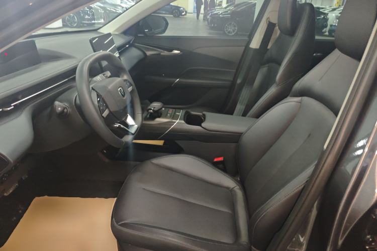 Used CHANGAN Eado 2024 1.5T GDI Automatic Prestige Edition Left Front Seat