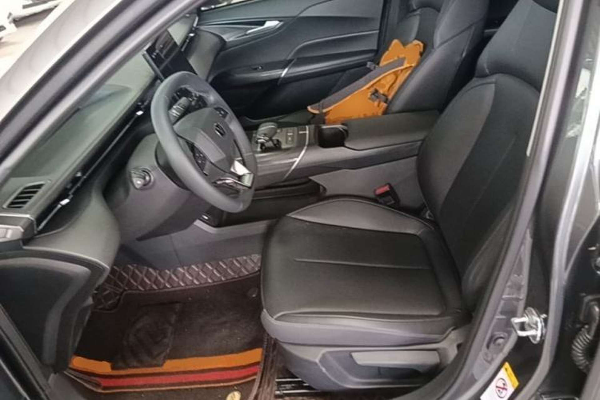 Used CHANGAN Eado 2024 1.5T GDI Automatic Prestige Edition Left Front Seat