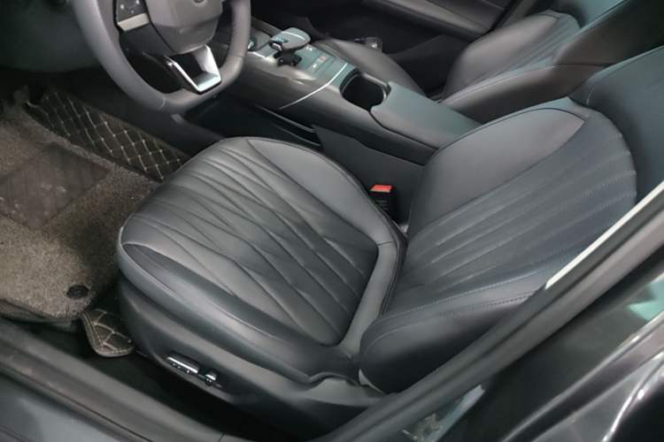Used CHANGAN Eado 2024 1.5T GDI Automatic Flagship Edition Left Front Seat