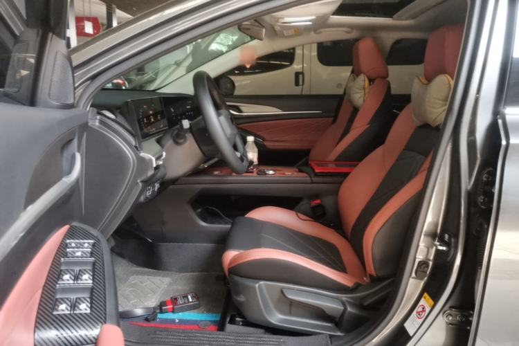 Used CHANGAN Eado 2024 PLUS Blue Whale NE 1.4T GDI DCT High-Energy Edition Left Front Seat
