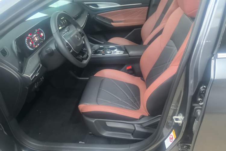 Used CHANGAN Eado 2024 PLUS Blue Whale NE 1.4T GDI DCT High-Energy Edition Left Front Seat