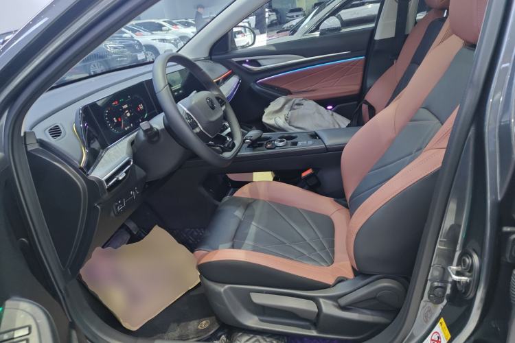 Used CHANGAN Eado 2024 PLUS Blue Whale NE 1.4T GDI DCT High-Energy Edition Left Front Seat