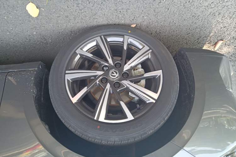 Used CHANGAN Eado 2024 1.5T GDI Automatic Flagship Edition Left Front Wheel Hub