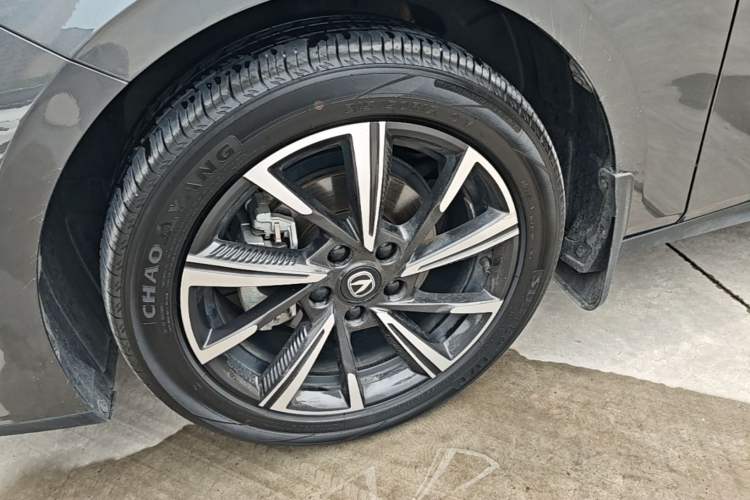 Used CHANGAN Eado 2024 1.5T GDI Automatic Prestige Edition Left Front Wheel Hub