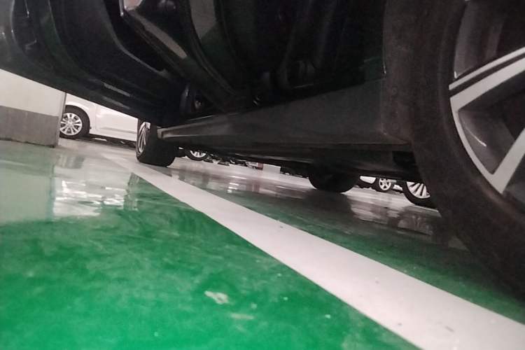 Used CHANGAN Eado 2024 1.5T GDI Automatic Prestige Edition Left Side Sill