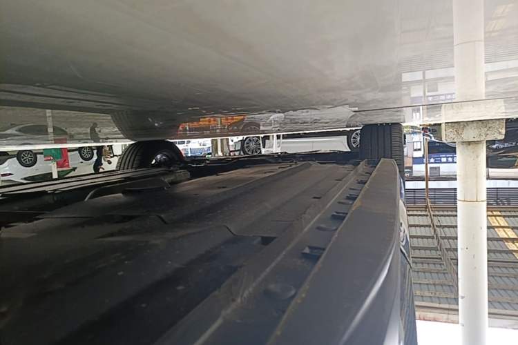 Used CHANGAN Eado 2024 1.5T GDI Automatic Flagship Edition Left Side Sill