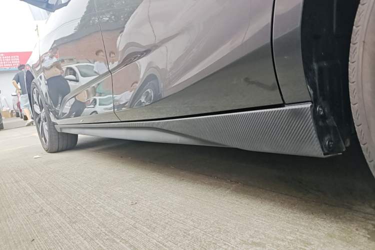 Used CHANGAN Eado 2024 1.5T GDI Automatic Prestige Edition Left Side Sill