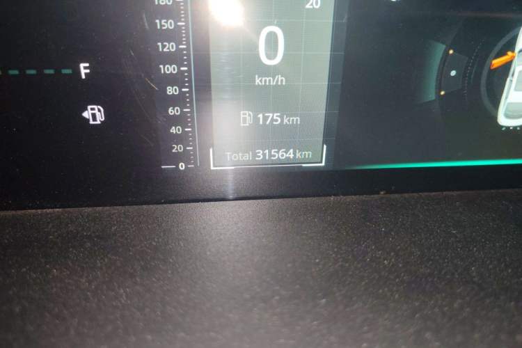 Used CHANGAN Eado 2024 1.5T GDI Automatic Flagship Edition Odometer Close Up