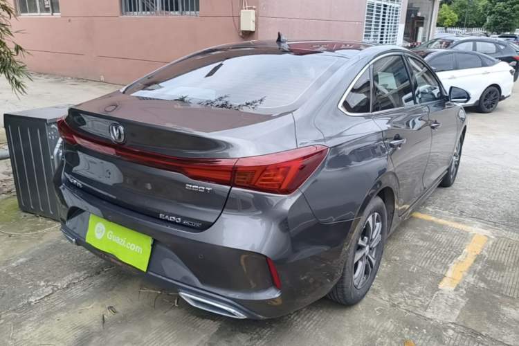 Used CHANGAN Eado 2024 PLUS Blue Whale NE 1.4T GDI DCT High-Energy Edition Rear Right 45 Deg