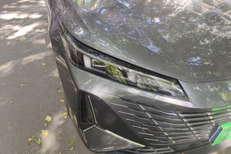 Used CHANGAN Eado 2024 1.5T GDI Automatic Prestige Edition Right Front Headlight