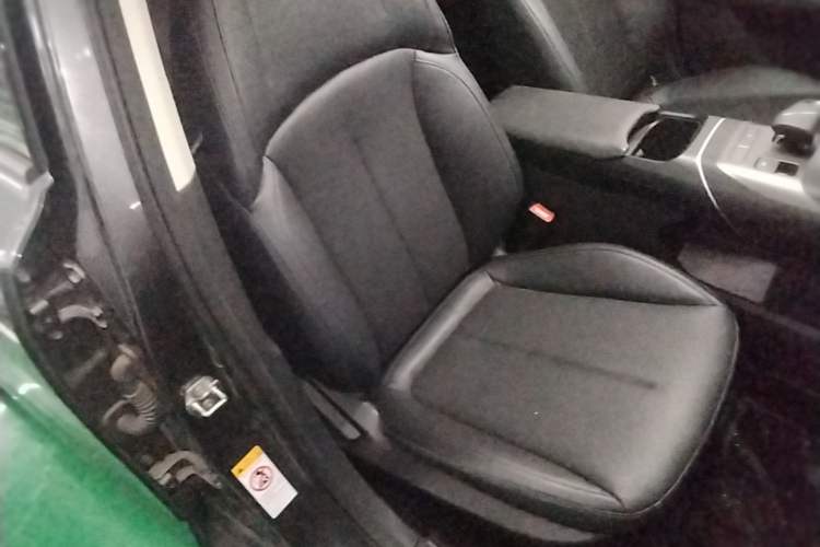 Used CHANGAN Eado 2024 1.5T GDI Automatic Prestige Edition Right Front Seat