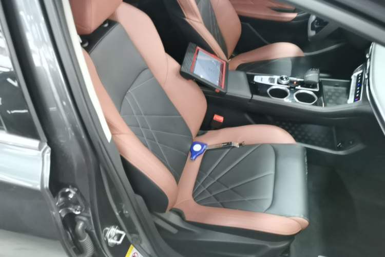 Used CHANGAN Eado 2024 PLUS Blue Whale NE 1.4T GDI DCT High-Energy Edition Right Front Seat