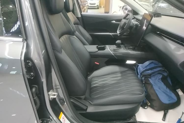 Used CHANGAN Eado 2024 1.5T GDI Automatic Flagship Edition Right Front Seat