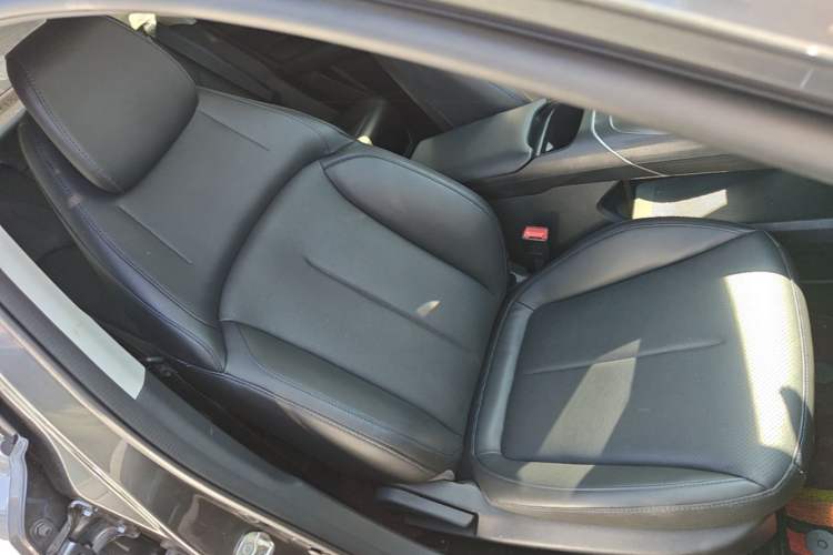 Used CHANGAN Eado 2024 1.5T GDI Automatic Prestige Edition Right Front Seat