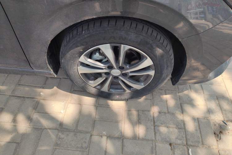 Used CHANGAN Eado 2024 PLUS Blue Whale NE 1.4T GDI DCT High-Energy Edition Right Front Wheel Hub