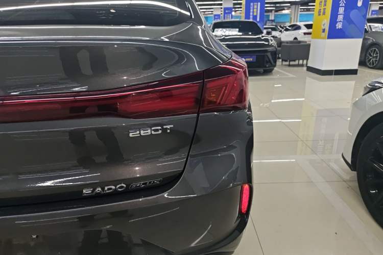 Used CHANGAN Eado 2024 PLUS Blue Whale NE 1.4T GDI DCT High-Energy Edition Right Rear Taillight