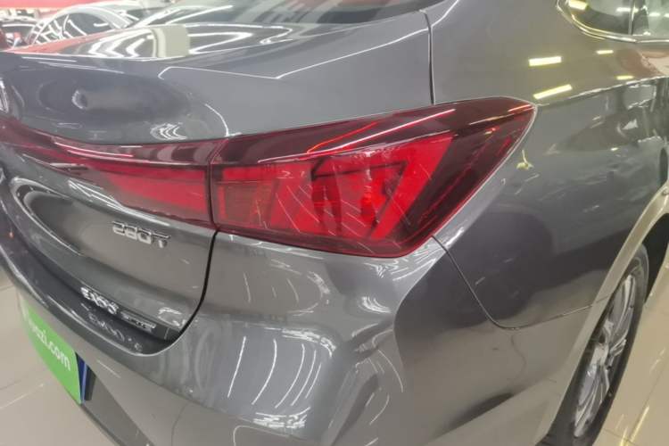 Used CHANGAN Eado 2024 PLUS Blue Whale NE 1.4T GDI DCT High-Energy Edition Right Rear Taillight
