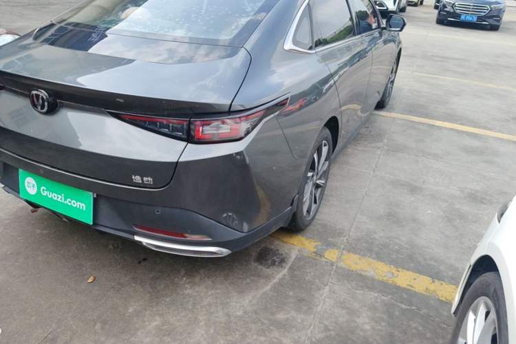 Used CHANGAN Eado 2024 1.5T GDI Automatic Flagship Edition Right Rear Taillight