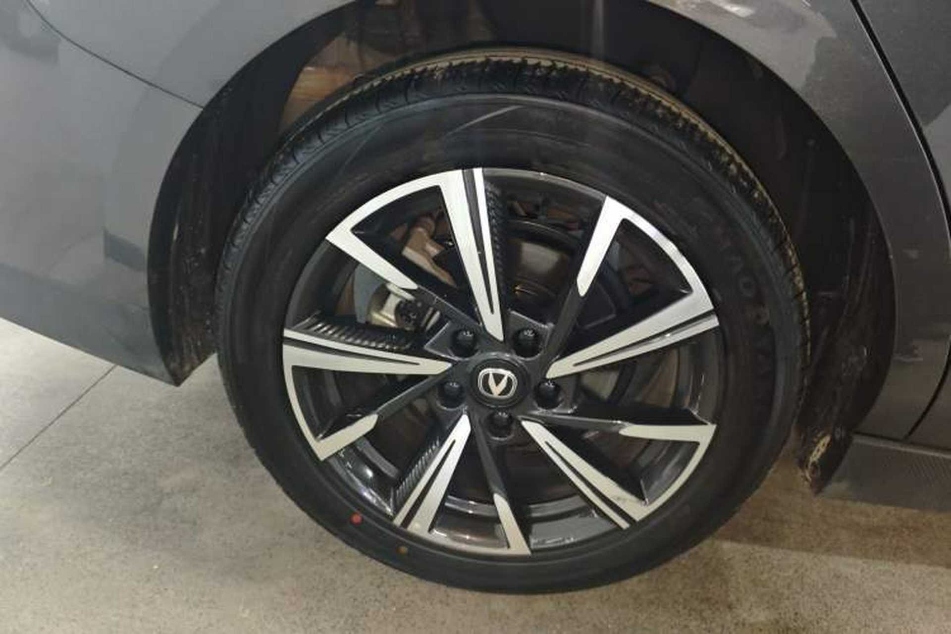 Used CHANGAN Eado 2024 1.5T GDI Automatic Prestige Edition Right Rear Wheel Hub