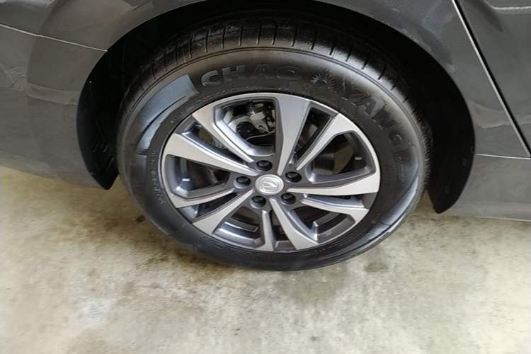 Used CHANGAN Eado 2024 PLUS Blue Whale NE 1.4T GDI DCT High-Energy Edition Right Rear Wheel Hub