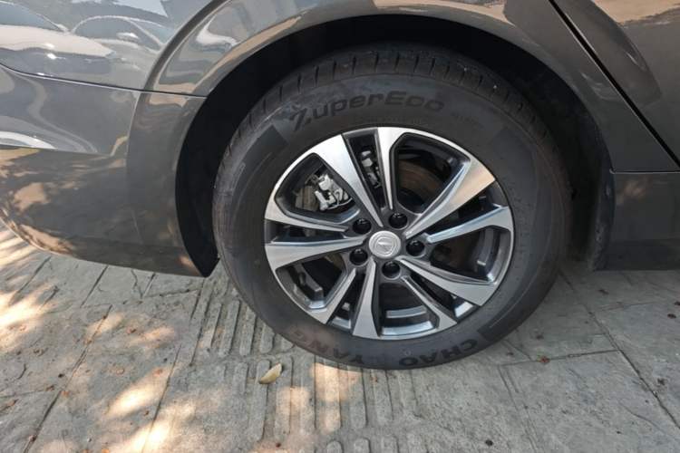Used CHANGAN Eado 2024 PLUS Blue Whale NE 1.4T GDI DCT High-Energy Edition Right Rear Wheel Hub