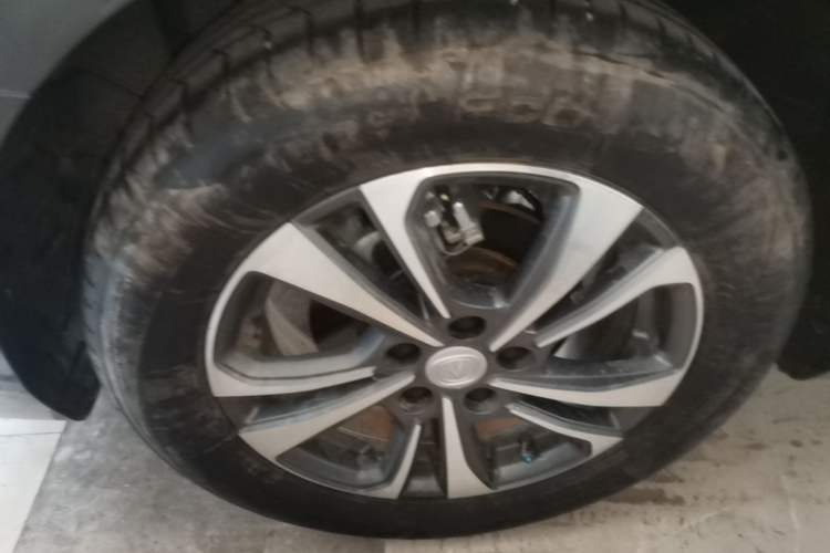 Used CHANGAN Eado 2024 PLUS Blue Whale NE 1.4T GDI DCT High-Energy Edition Right Rear Wheel Hub