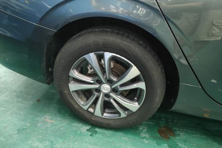 Used CHANGAN Eado 2024 PLUS Blue Whale NE 1.4T GDI DCT High-Energy Edition Right Rear Wheel Hub