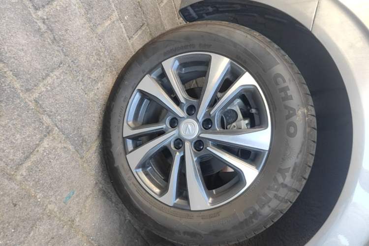 Used CHANGAN Eado 2024 PLUS Blue Whale NE 1.4T GDI DCT High-Energy Edition Right Rear Wheel Hub